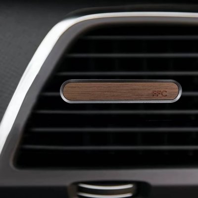 Elegant wooden car air freshener, set of 2 fragrances