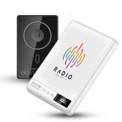 10000 mAh – magnetic power bank with 15 W wireless charging (3-in-1)